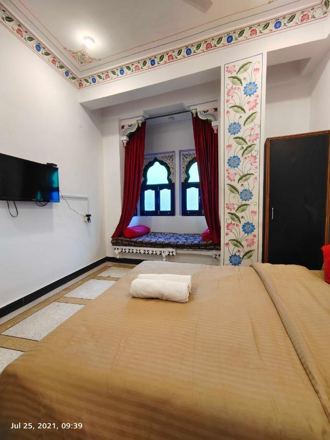 Hostel The Rustic Monk Udaipur Exterior foto