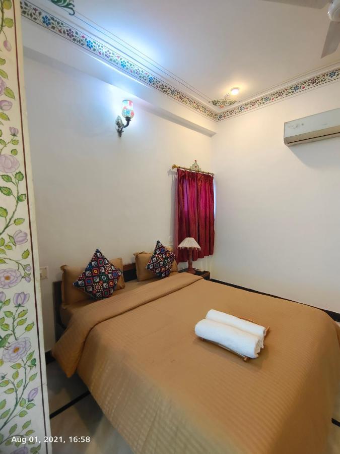 Hostel The Rustic Monk Udaipur Exterior foto