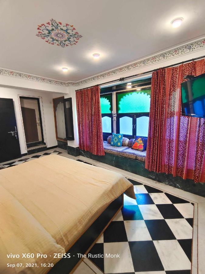 Hostel The Rustic Monk Udaipur Exterior foto