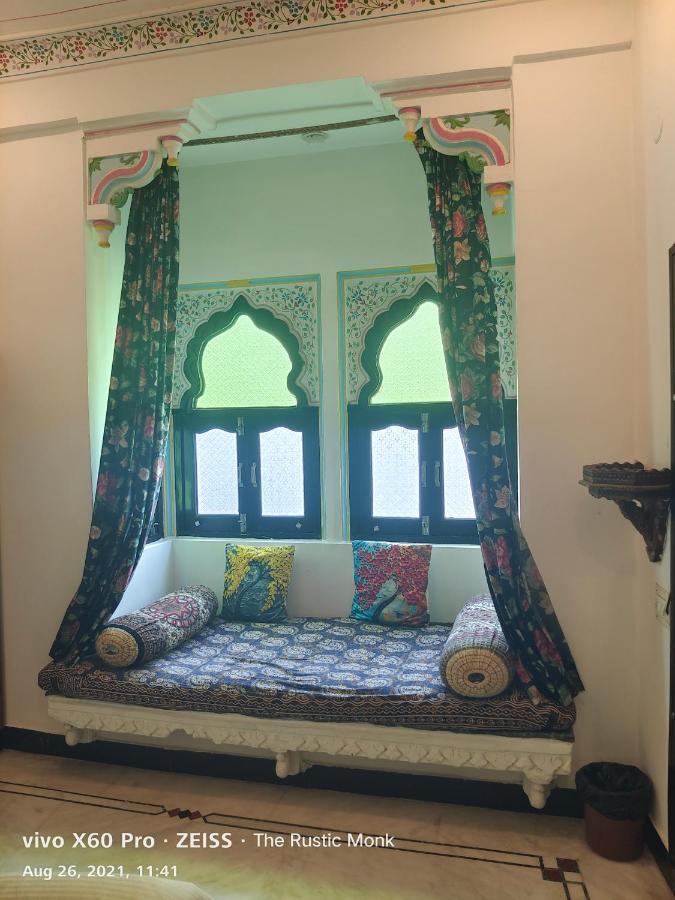 Hostel The Rustic Monk Udaipur Exterior foto