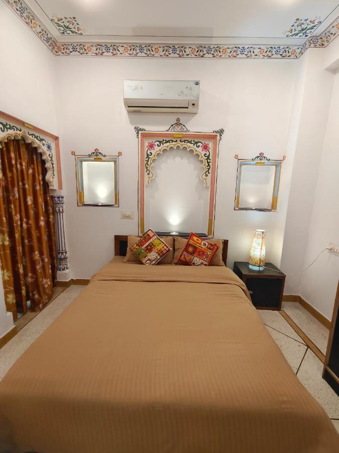 Hostel The Rustic Monk Udaipur Exterior foto
